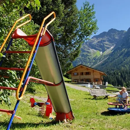 Gasthof Alpenblick 게스트하우스 Hirschegg (Vorarlberg)